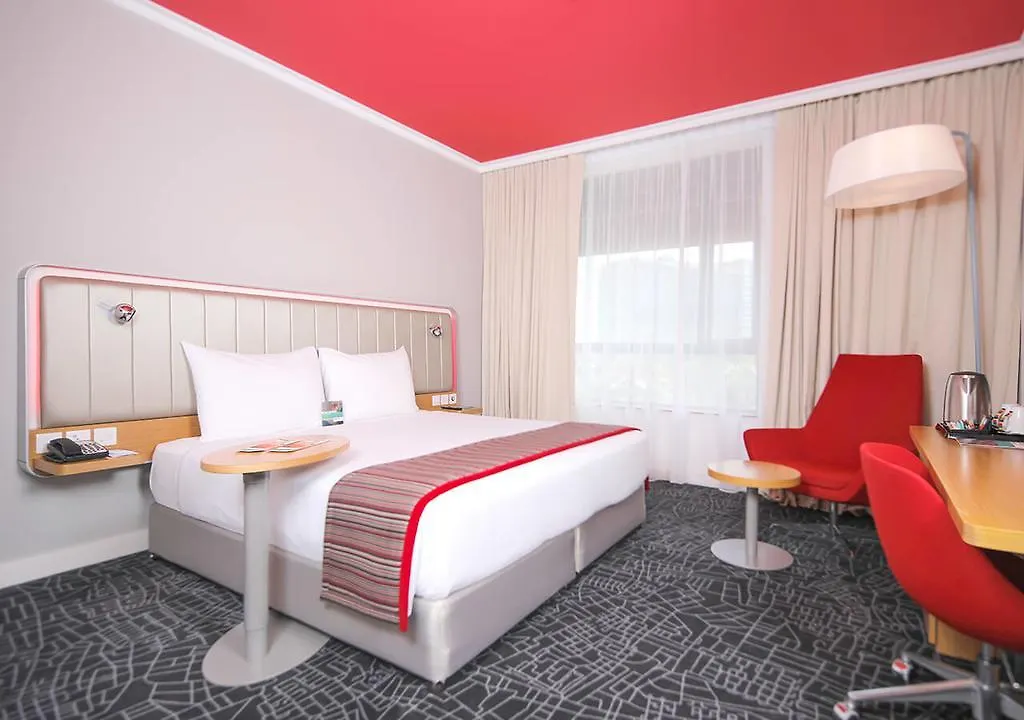 Park Inn By Radisson Abu Dhabi Yas Island 3*,
