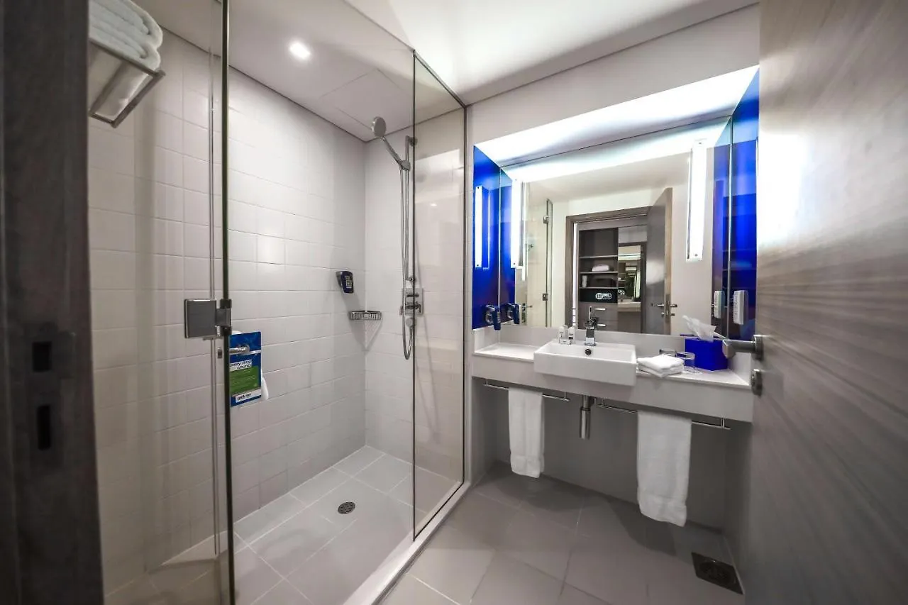 Park Inn By Radisson Abu Dhabi Yas Island Hotel